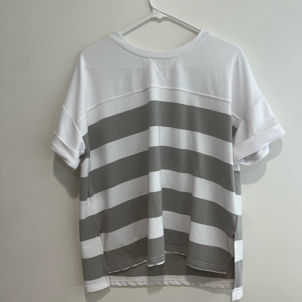 Cable & Gauge White and Gray Striped Tee
